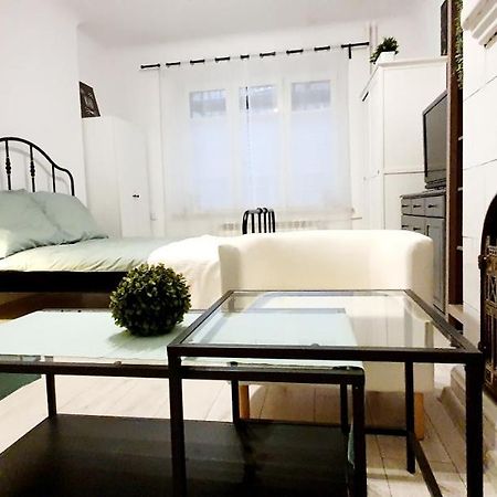 Separated Kitchen, Fast Internet Aleja 3 Maja 2M80 Βαρσοβία Εξωτερικό φωτογραφία